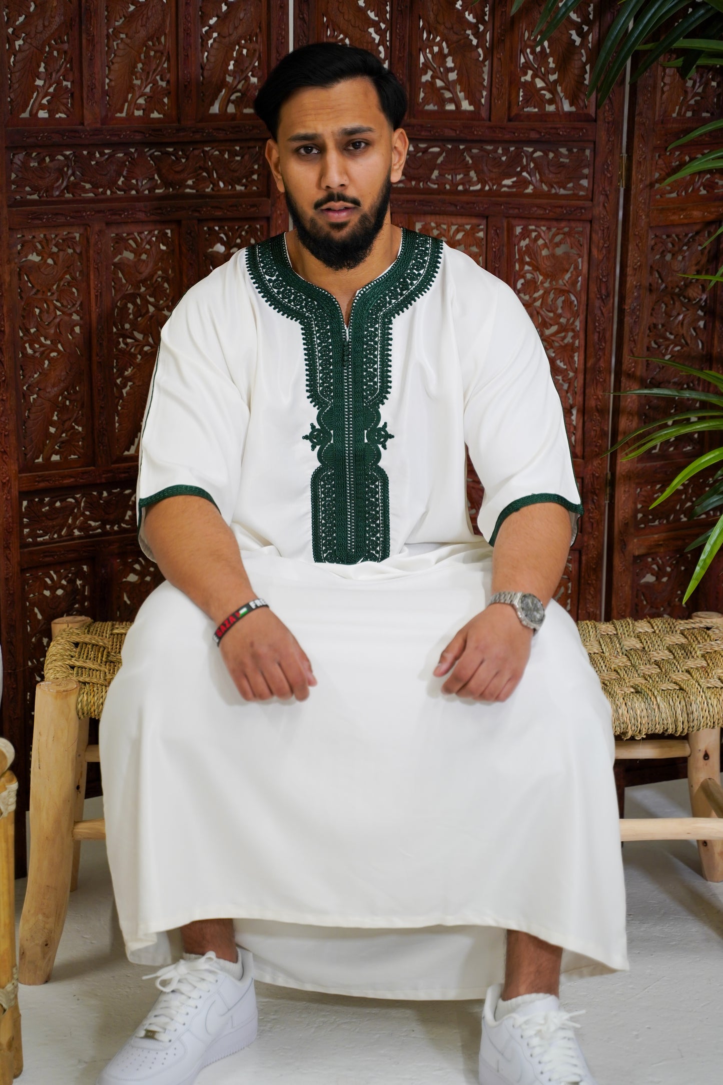 FOREST GREEN ON WHITE MOROCCAN GANDOURA