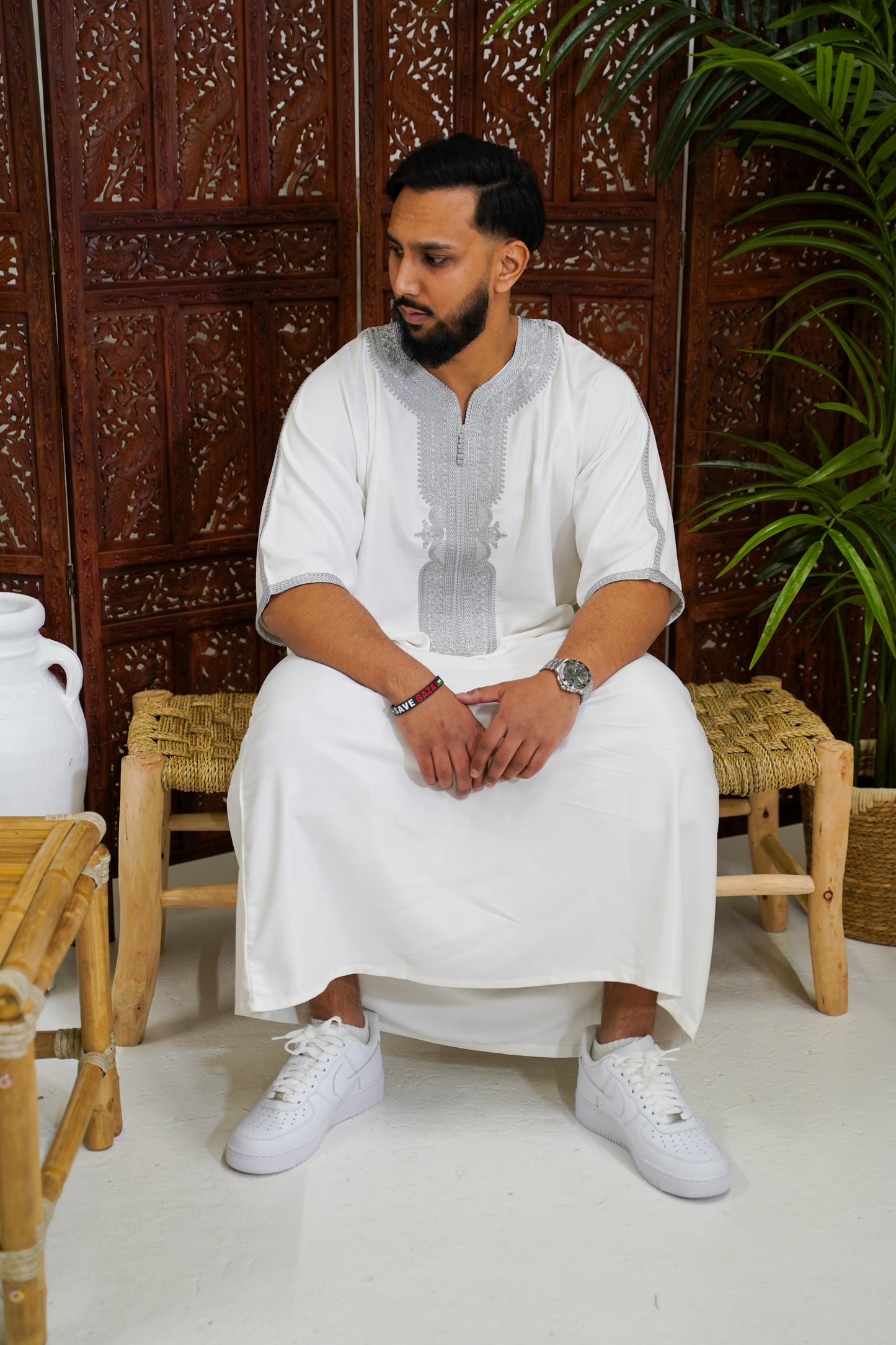 GREY ON WHITE MOROCCAN GANDOURA